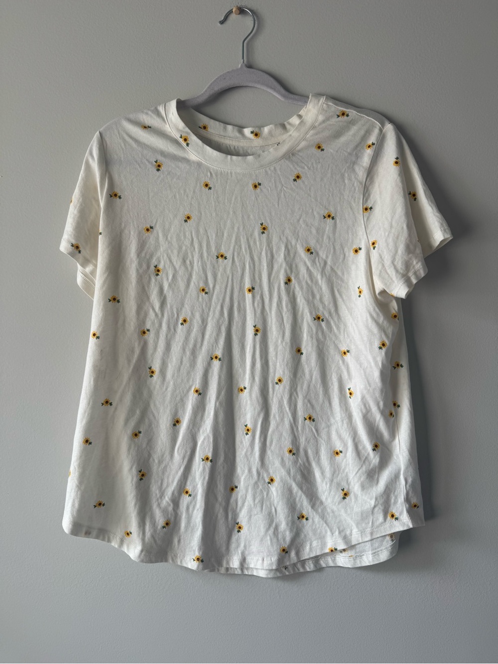 Old Navy White Sunflower Crewneck Short Sleeve Tee
